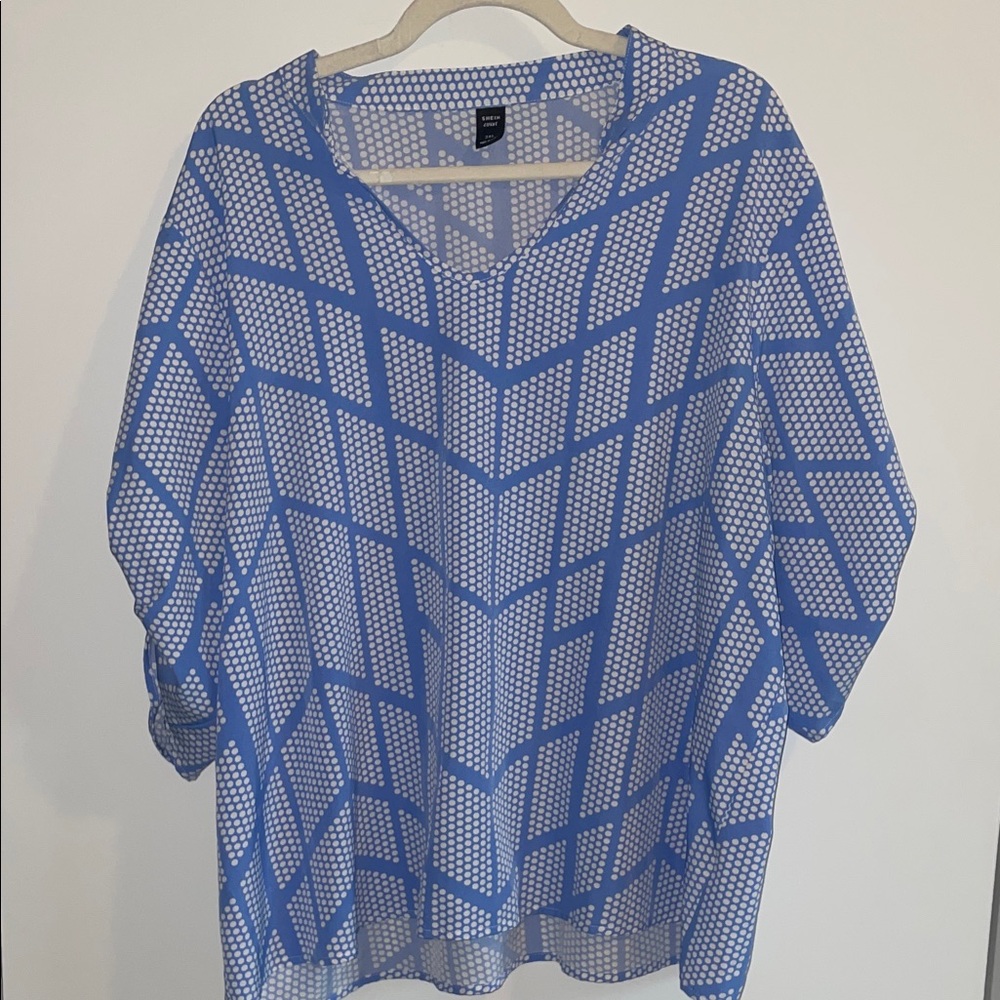 SHEIN Blue and White Geometric Top